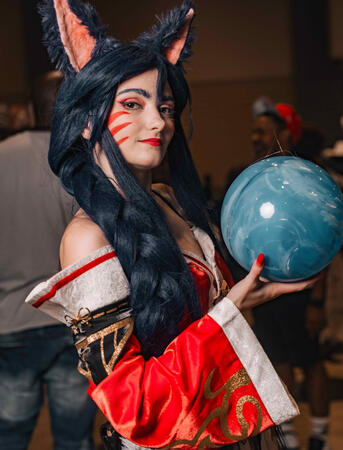 Ahri Cosplay